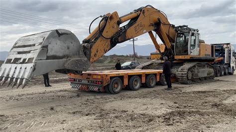 Transporting The Liebherr 974 Excavator With Goldhofer Trailer