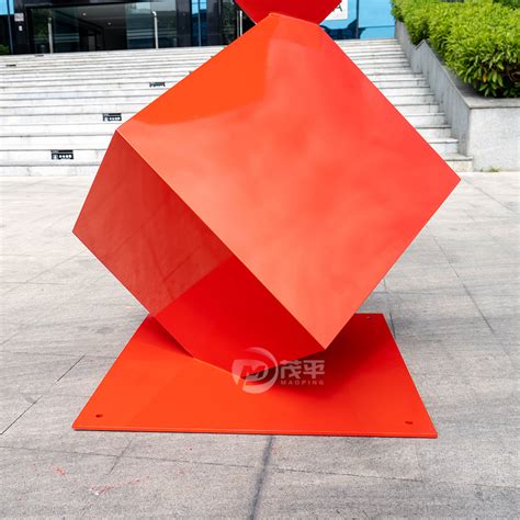 Outdoor Garden Decorataion Painted Red Stainless Steel Cube Sculpture