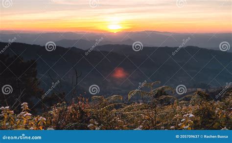 Mountain View and Sunset Light Stock Image - Image of sunlight, twilight: 205709637