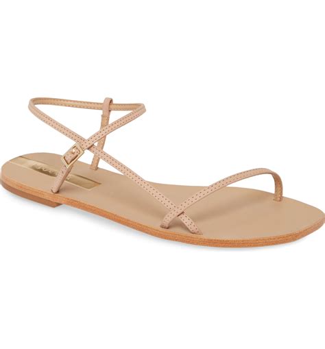 9 Minimal Sandals You'll Love For Spring - the edge of simple