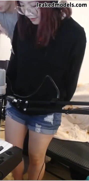 Lilypichu Onlysaber Nude Leaks Onlyfans Photo Leaked Models