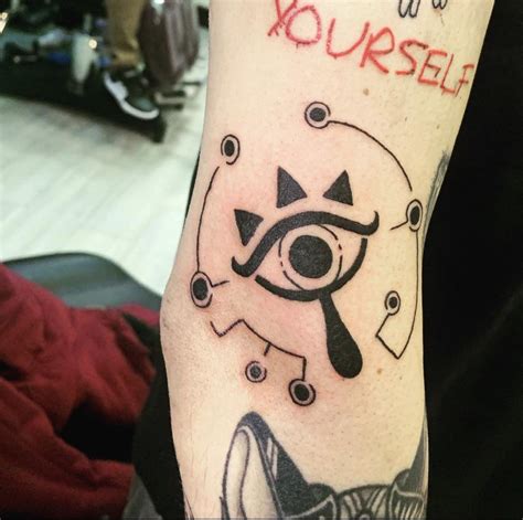 [BoTW] I got a Sheikah eye tattoo the other day and absolutely love it ...