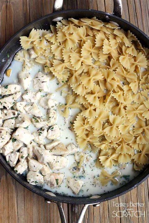 One Pan Skinny Chicken Alfredo Tastes Better From Scratch