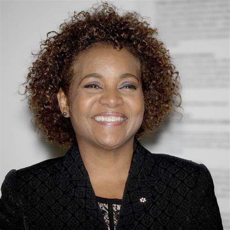 Qui Est Michaëlle Jean La Première Femme à La Tête De La Francophonie