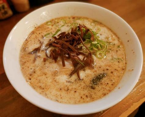 『豚骨塩ラーメン』十六代目 哲麺 大垣上面店のレビュー ラーメンデータベース