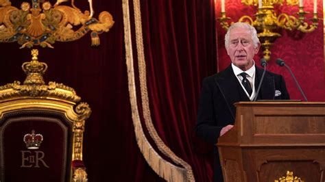 Carlos Iii Proclamado Formalmente Rey De Inglaterra