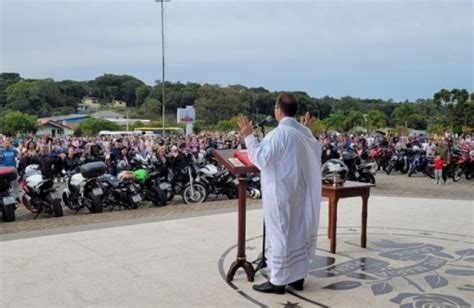 Milhares De Fi Is Participam Da Pr Romaria Dos Motociclistas Ao