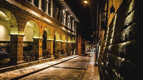 Cusco nightlife streets | Night life, Cusco, Machu