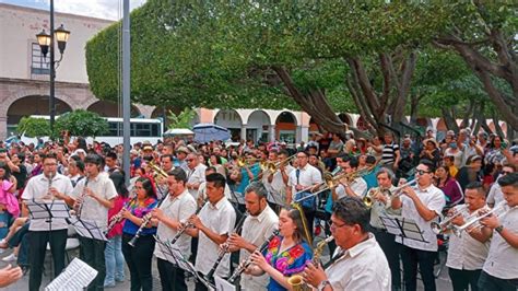 Alegran A Celayenses Con Baile Oaxaque O Peri Dico Am