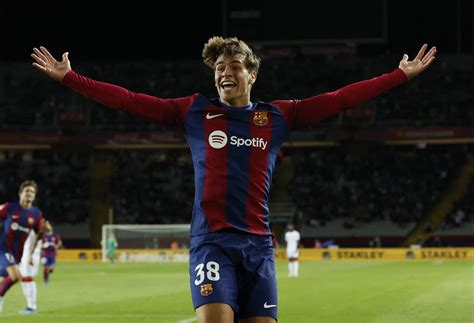 Barca teenager Guiu scores on dream debut to sink Bilbao | Reuters