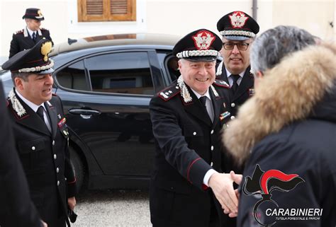 Il Generale Di Divisione Nazario Palmieri Visita Il Reparto Carabinieri