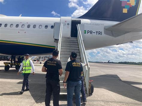 Um homem foi preso dentro de um avião vindo pra Macapá no aeroporto