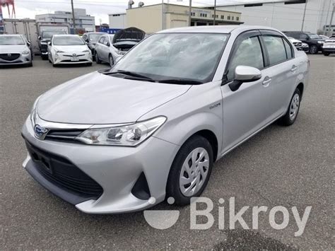 Toyota Axio Hybrid X Pkg Silver For Sale In Baridhara Bikroy