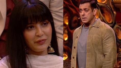 Bigg Boss 17 Salman Khan Slams Munawar Faruqui For Exposing Ankita