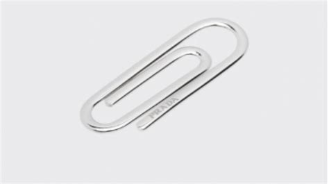 Brand Fashion Prada Jual Paperclip Seharga 6 Juta Tertarik Beli