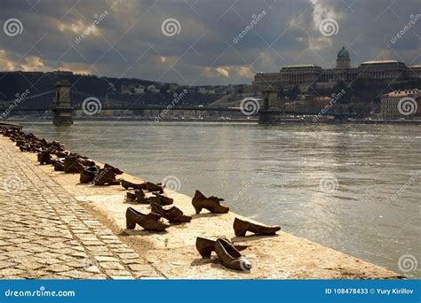 Shoes on the Danube Bank Monument Editorial Stock Photo - Image of fascist, bridge: 108478433