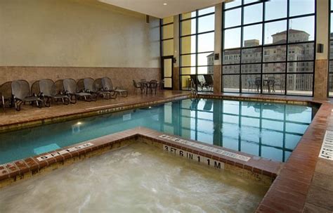 Drury Plaza Hotel San Antonio Riverwalk - Drury Hotels