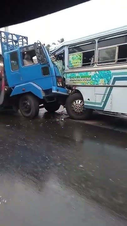 අද සිදු වූ තවත් බස් අනතුරක් Another Bus Accident In Today Sri Lanka