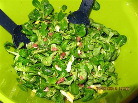 Salat Salat Von Jungem Spinat Mit Speck Rezept Kochbar De