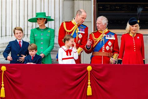 Photo Tout Comme Le Roi Charles Et Camilla Qui Vont Essayer De