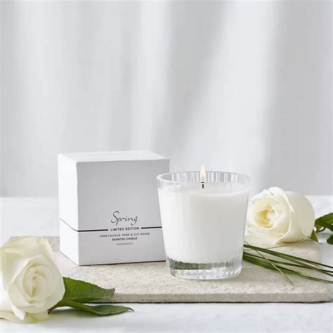 Spring Candle | Signature Candles | The White Company UK