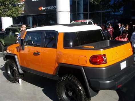 Meet One Of A Kind Lifted Toyota Fj Cruiser Pickup Truck Artofit