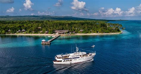 wakatobi destinasi wisata  luar biasa indah wisatasia