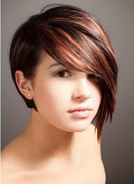 Flattering Short Hairstyles For Fat Faces