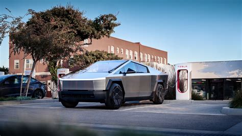 Video Tesla Tries Another Ploy To Shift Foundation Series Cybertrucks