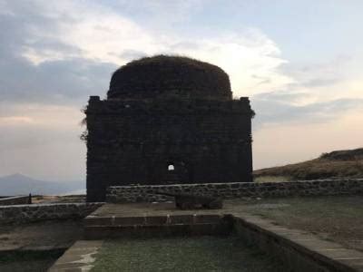 Lohagad Fort Pune, History, Timings, Information, Trek