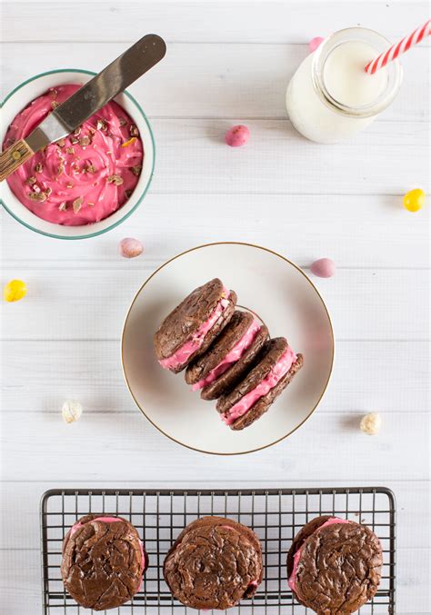 Dark Chocolate Brookies With Easter Egg Frosting Love Swah