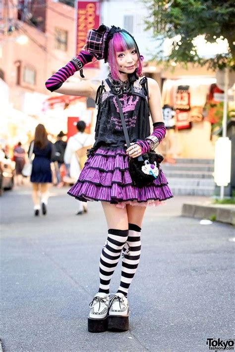 Harajuku Girl W Piercings Pink Blue Hair Hnaoto Putumayo And Winged Creepers Harajuku