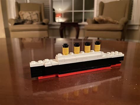 For the 109th anniversary of the Titanic sinking, I built this : r/lego