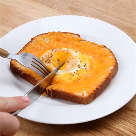 Cheesy Egg Toast Recipe