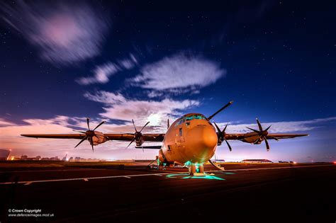 EUA Querem Comprar Um C 130J Da RAF Para Usar Os Blue Angels