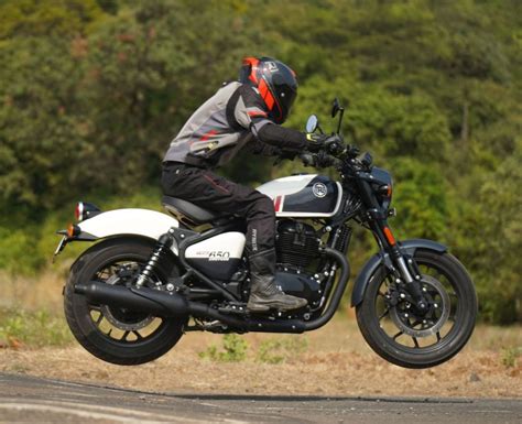 Royal Enfield Shotgun 650 Road Test Review Bike India