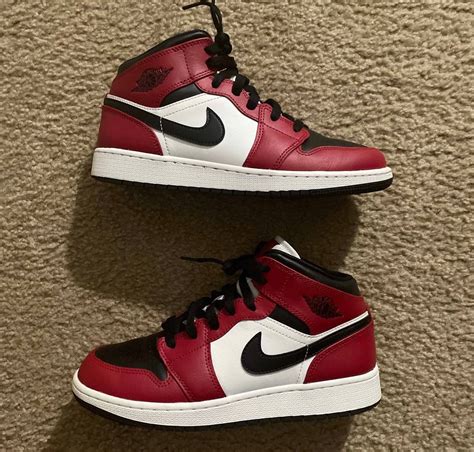 Jordan Brand Air Jordan Mid Gs Chicago Black Toe Sz No Box