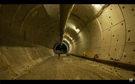 La Tuneladora De La L Nia Ja Ha Completat El Del Tram Fins A Lesseps