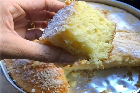 Bolo simples fofinho fácil e delicioso para seu café ou lanche todo