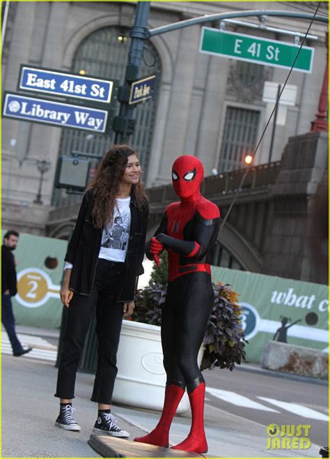 Full Sized Photo Of Tom Holland Zendaya Nyc Grand Central Spider Man 01