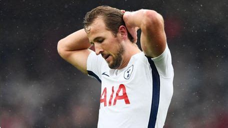 Kane Must Dump Tottenham To Win Major Titles Ex Player Defoe Says