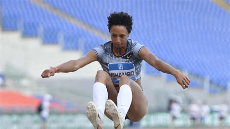 Rekord Sprung Malaika Mihambo Begeistert Bei Diamond League Meeting In Rom