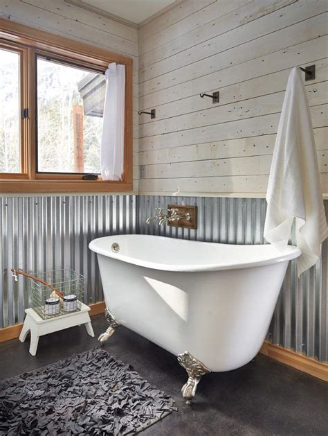 20 Amazing Bathroom Designs With Shiplap Walls - Housely