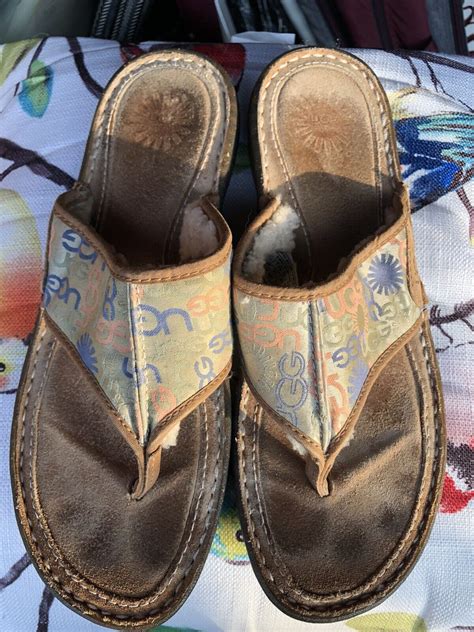 UGG 1612 Logo Design Shearling Lined Thong Flip Flop… - Gem