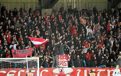 Ligue 1 les supporters de Montpellier interdits de déplacement à