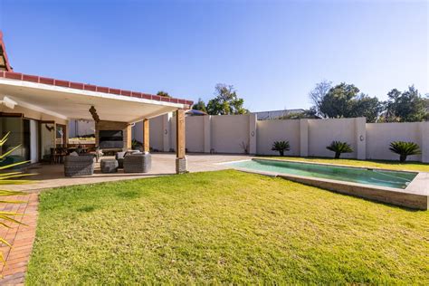 3 Bedroom House For Sale In Rivonia Re Max™ Of Southern Africa