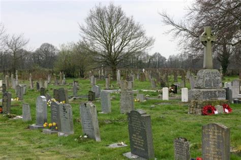 Commonwealth War Graves St Michael Churchyard Kingsland TracesOfWar