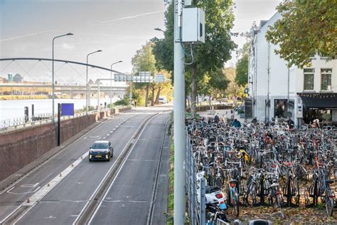 Maastricht Netherlands 9 De Noviembre De 2022 Bicicletas Estacionadas