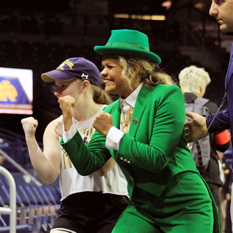 Notre Dame debuts 1st female leprechaun mascot in school's 177-year ...