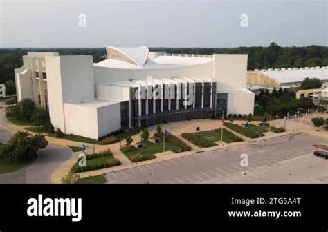 Assembly Hall Indiana Stock Videos And Footage Hd And 4k Video Clips Alamy